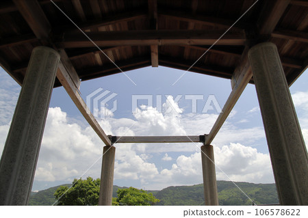 From the bench at the rest area of Yukinoura Road Park in Nagasaki 106578622