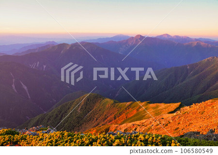 從山福峠穿越荒川岳 從山福峠穿越荒川岳 106580549