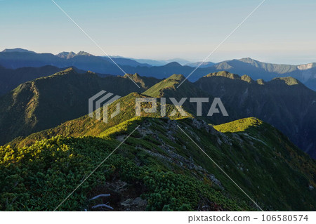 Arakawadake traverse from Sanpuku Pass 106580574