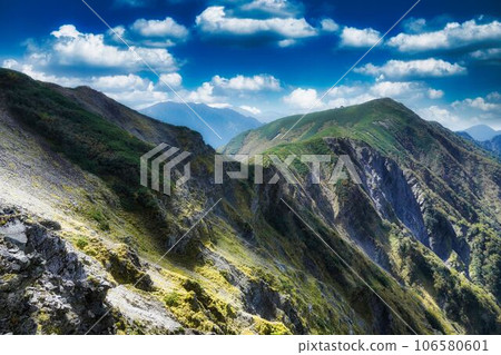 從山福峠穿越荒川岳 從山福峠穿越荒川岳 106580601