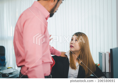 Boss or supervisor touching female employee's shoulder Causing young employees to resist because they are uncomfortable and afraid of being sexually abused. Concept of sexual harassment in the Boss or supervisor touching female employee's shoulder Causing young employees to resist because they are uncomfortable and afraid of being sexually abused. Concept of sexual harassment in the 106580691