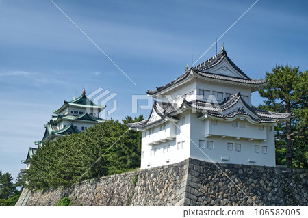 Looking up at the castle tower Looking up at the castle tower 106582005