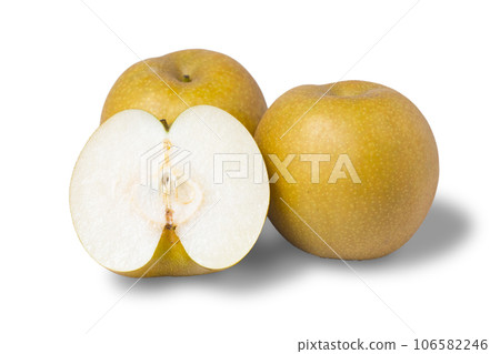 Photo of cut pears with transparent background Akanashi Shinkansen Photo of cut pears with transparent background Akanashi Shinkansen 106582246
