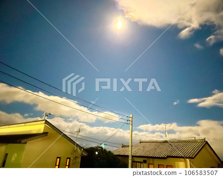 mysterious sun 106583507