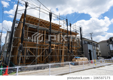 在建獨戶住宅、在修住宅、外牆施工獨戶住宅、藍錶、 106587173