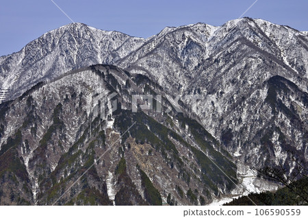 嚴冬的丹澤雪山、晝嶽山 嚴冬的丹澤雪山、晝嶽山 106590559