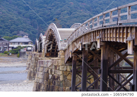 Kintaikyo Bridge, Japanese scenery, Japan's three famous bridges, wooden bridge, Iwakuni, Yamaguchi Prefecture Kintaikyo Bridge, Japanese scenery, Japan's three famous bridges, wooden bridge, Iwakuni, Yamaguchi Prefecture 106594790
