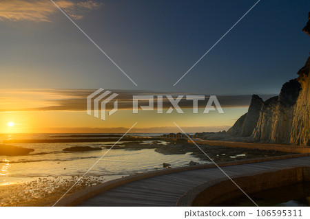 Sunset over Hotsugaura on the Shimokita Peninsula Sunset over Hotsugaura on the Shimokita Peninsula 106595311