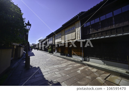 夏日藍天下的東茶屋區 106595470