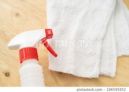 消毒瓶和抹布 消毒瓶和抹布 106595852