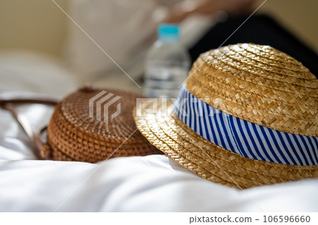 準備旅行行李 106596660