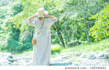 riverside woman portrait 106596662