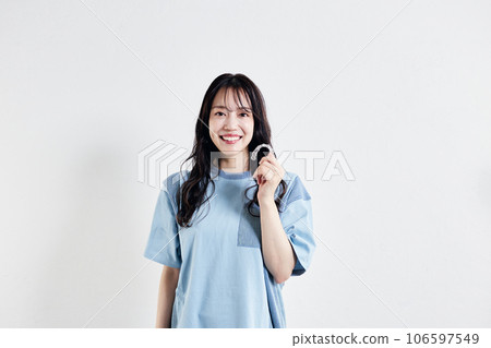 女人做煙嘴校正 女人做煙嘴校正 106597549