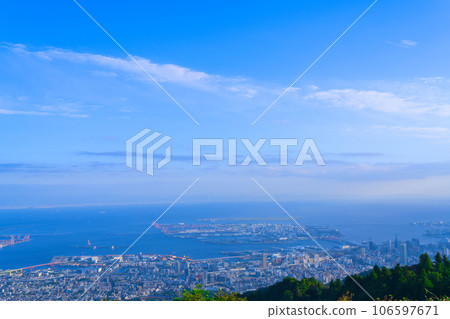 [兵庫縣] 9月：攀登神戶摩耶山，從菊星台眺望山頂的景色 - 日本三大夜景 - 106597671