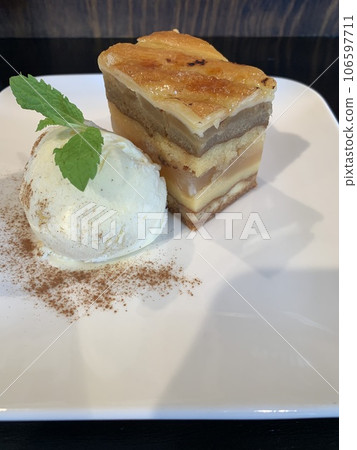 蘋果派加冰淇淋 106597711