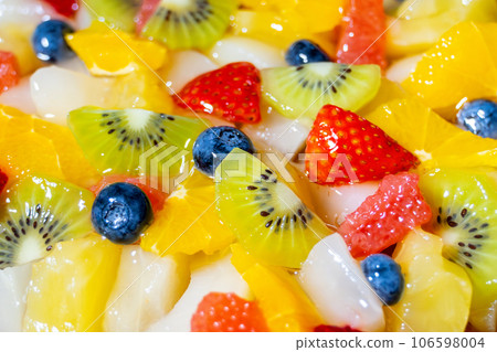 色彩繽紛的水果餡餅特寫 106598004