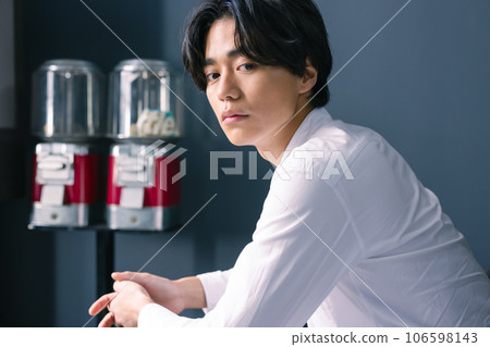 Male beauty portrait 106598143