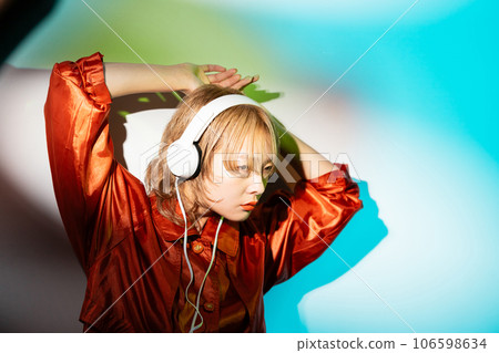 music, musical, female 106598634