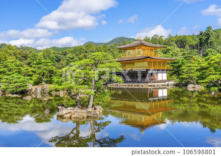 Landscape of Kinkakuji (Rokuonji) in summer Landscape of Kinkakuji (Rokuonji) in summer 106598801