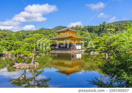 金閣寺（六園寺）的夏日風景 106598807