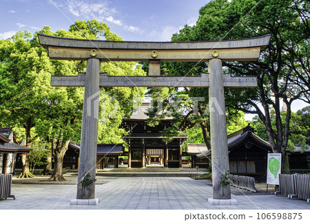 明治神宮南新門前的第三鳥居（南玉垣鳥居/三之鳥居） 106598875