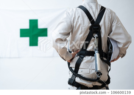 Full harness type fall arrest equipment/safety image Full harness type fall arrest equipment/safety image 106600139