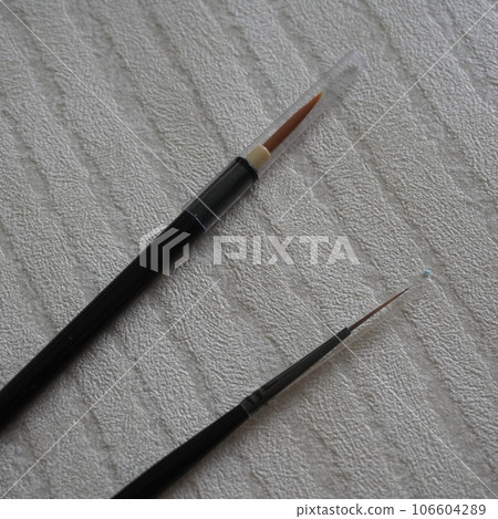 “Kintsugi tools (emaki brush)” 106604289