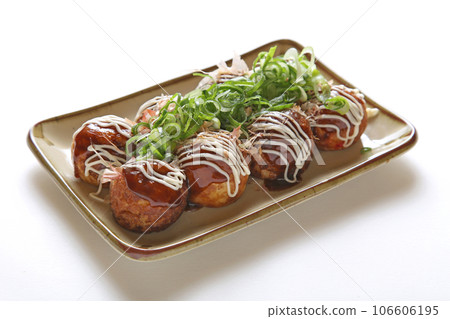 章魚燒配醬汁/看起來很好吃的章魚燒。熱章魚燒 106606195