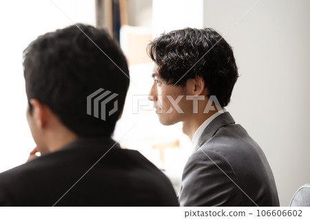 Businessman conversation meeting Businessman conversation meeting 106606602