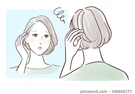 中年婦女照鏡子感到失望 106608273