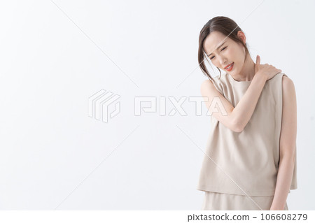肩膀僵硬的女人 106608279
