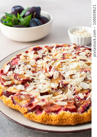 Summer cake with plum 106609621