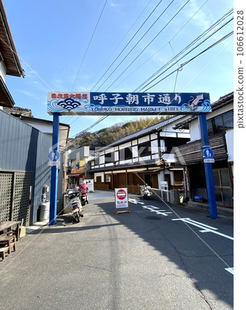 [Travel] Scenery of Yobuko, famous for the first thing in the morning in Karatsu City, Saga Prefecture (morning market scene/entrance) 106612028