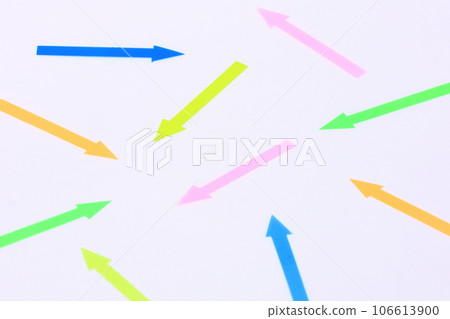 Image of sticky note (arrow) 106613900