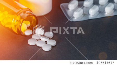 Pill bottle. Transparent medicine bottle of brown glass mockup. Pill bottle. Transparent medicine bottle of brown glass mockup. 106615647