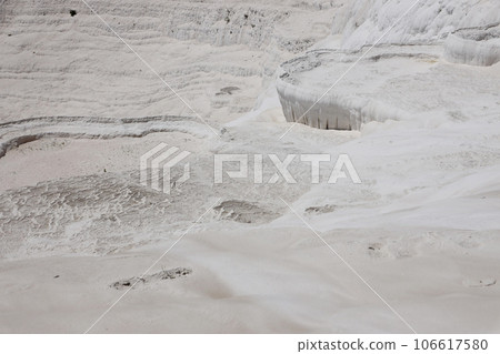 Texture of Pamukkale famous blue travertine pools and terraces 106617580