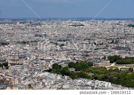 Aerial view of the Jardin du Luxembourg in Paris 106619312