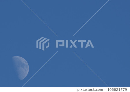 Hakushu-cho, Hokuto City, August moon after moon age 8.7 waxing quarters floating in the evening sky Hakushu-cho, Hokuto City, August moon after moon age 8.7 waxing quarters floating in the evening sky 106621779