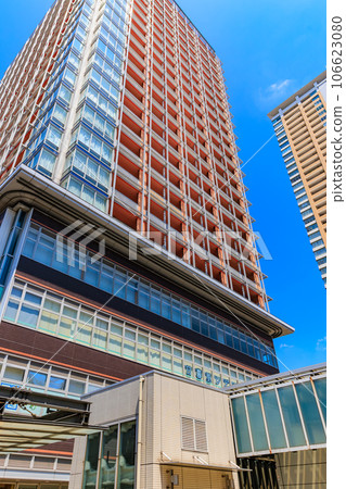 東京都荒川區日暮里站前的塔樓公寓 東京都荒川區日暮里站前的塔樓公寓 106623080