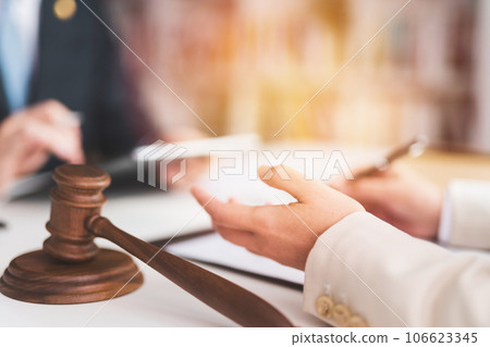 法律專業人士對話 106623345