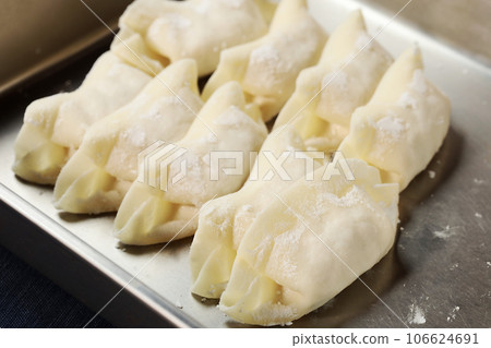 煮餃子前 106624691