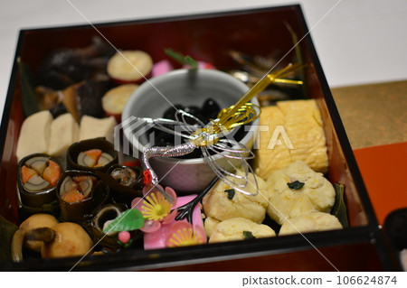 My wife's homemade home cooking, New Year's dishes, New Year's dishes, New Year's, family gatherings, homecoming, Japanese traditions, happy families 106624874