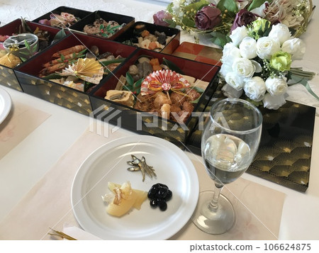 My wife's homemade home cooking, New Year's dishes, New Year's dishes, New Year's, family gatherings, homecoming, Japanese traditions, happy families 106624875