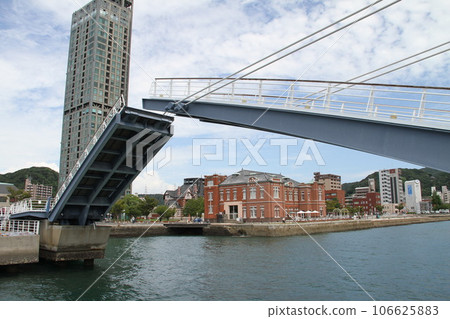 Arch-shaped bridge spanning the Kanmon Strait Arch-shaped bridge spanning the Kanmon Strait 106625883