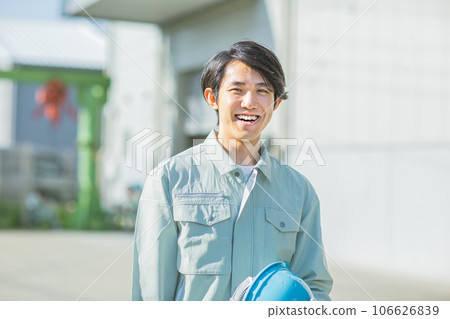 戶外工作服的年輕人 106626839