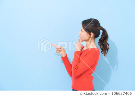一個女人思考的個人資料照片 106627406