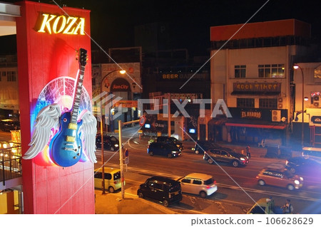 [Okinawa City] Night view of Koza Gate Street 106628629