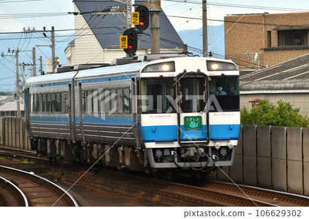 JR四國木葉185系列特急漩渦號 JR四國木葉185系列特急漩渦號 106629302