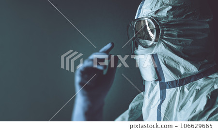 Men in protective clothing for infectious disease control 106629665