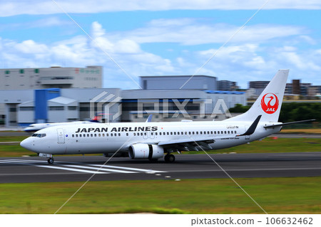 Osaka International Airport JAL Airplane Landing Ready Sky Park 106632462